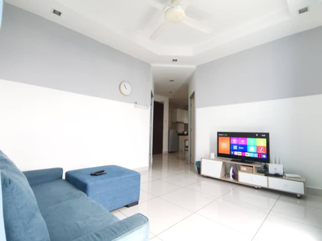 Homestay Kuala Lumpur ; Terminal Tbs ; Bukit Jalil Екстериор снимка