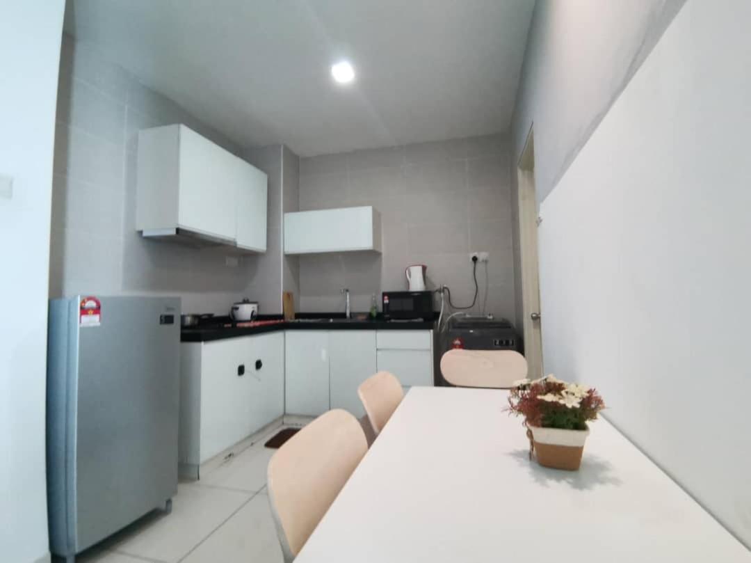 Homestay Kuala Lumpur ; Terminal Tbs ; Bukit Jalil Екстериор снимка